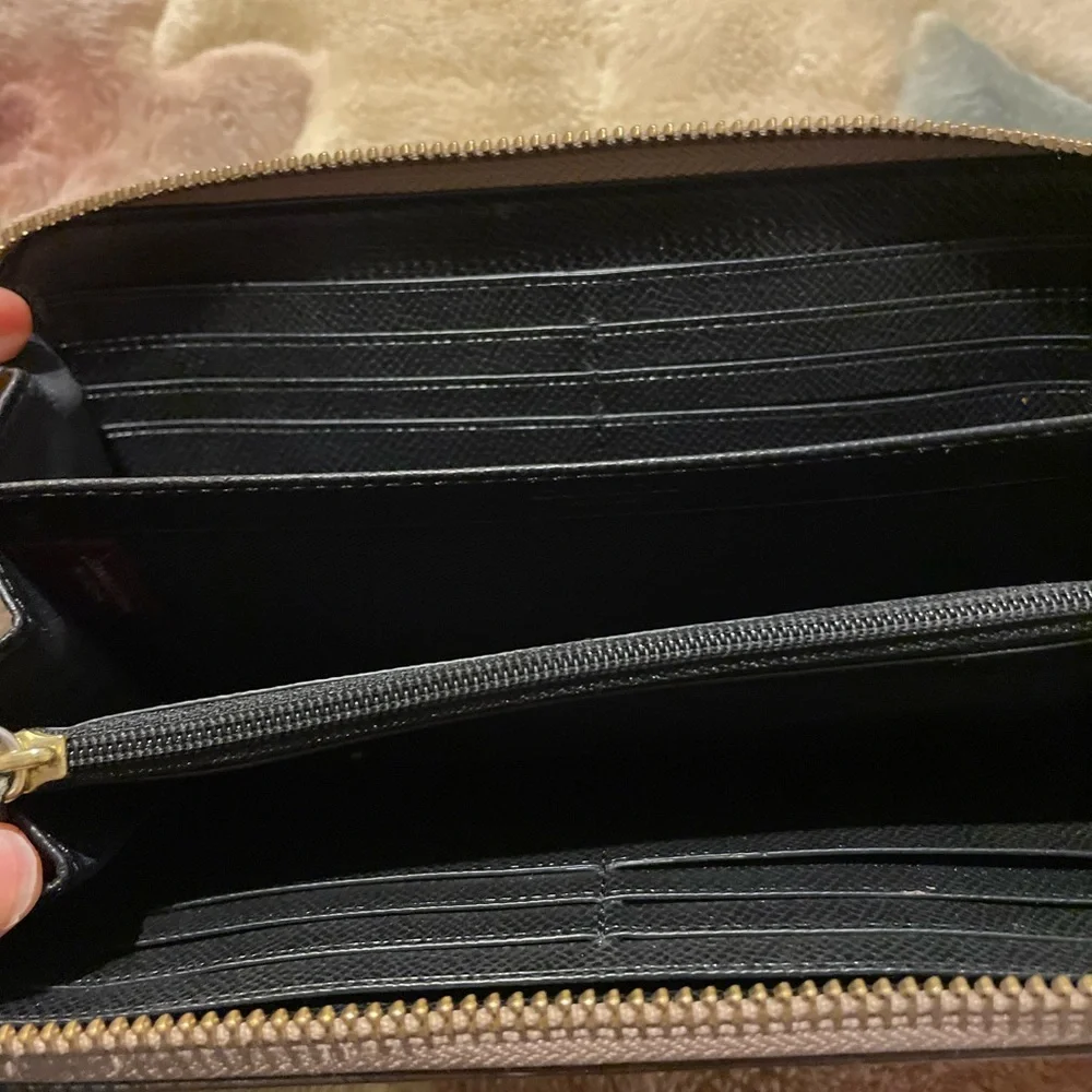 Authentic Coach Zip Around Wallet Preowned